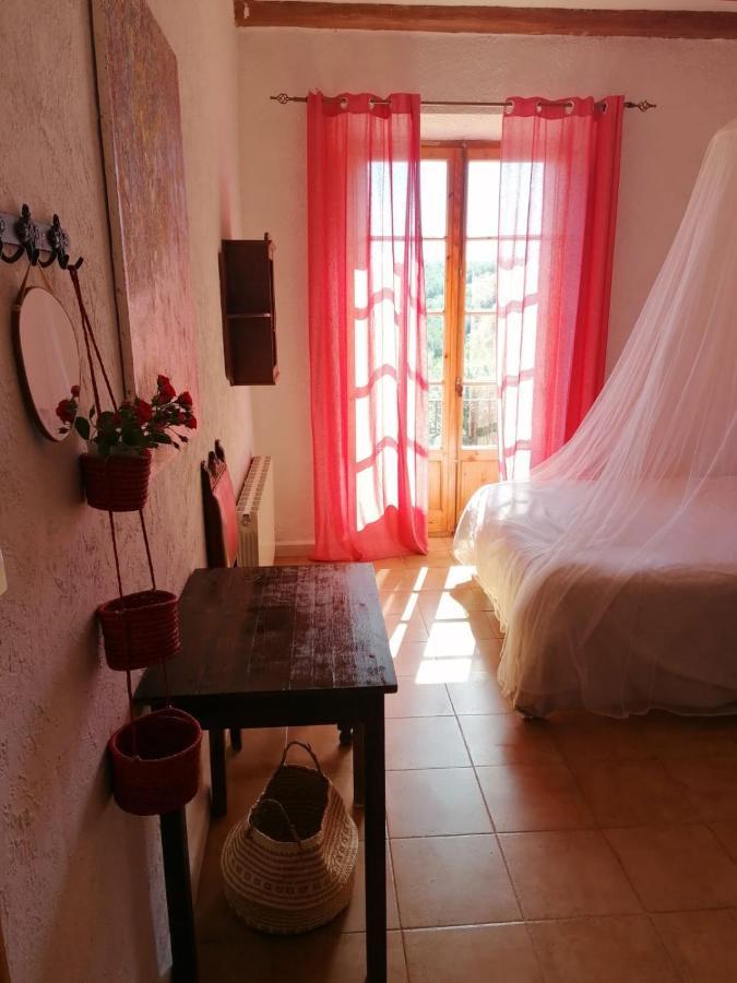 Olesa de Bonesvalls Maset Del Garraf旅馆 外观 照片